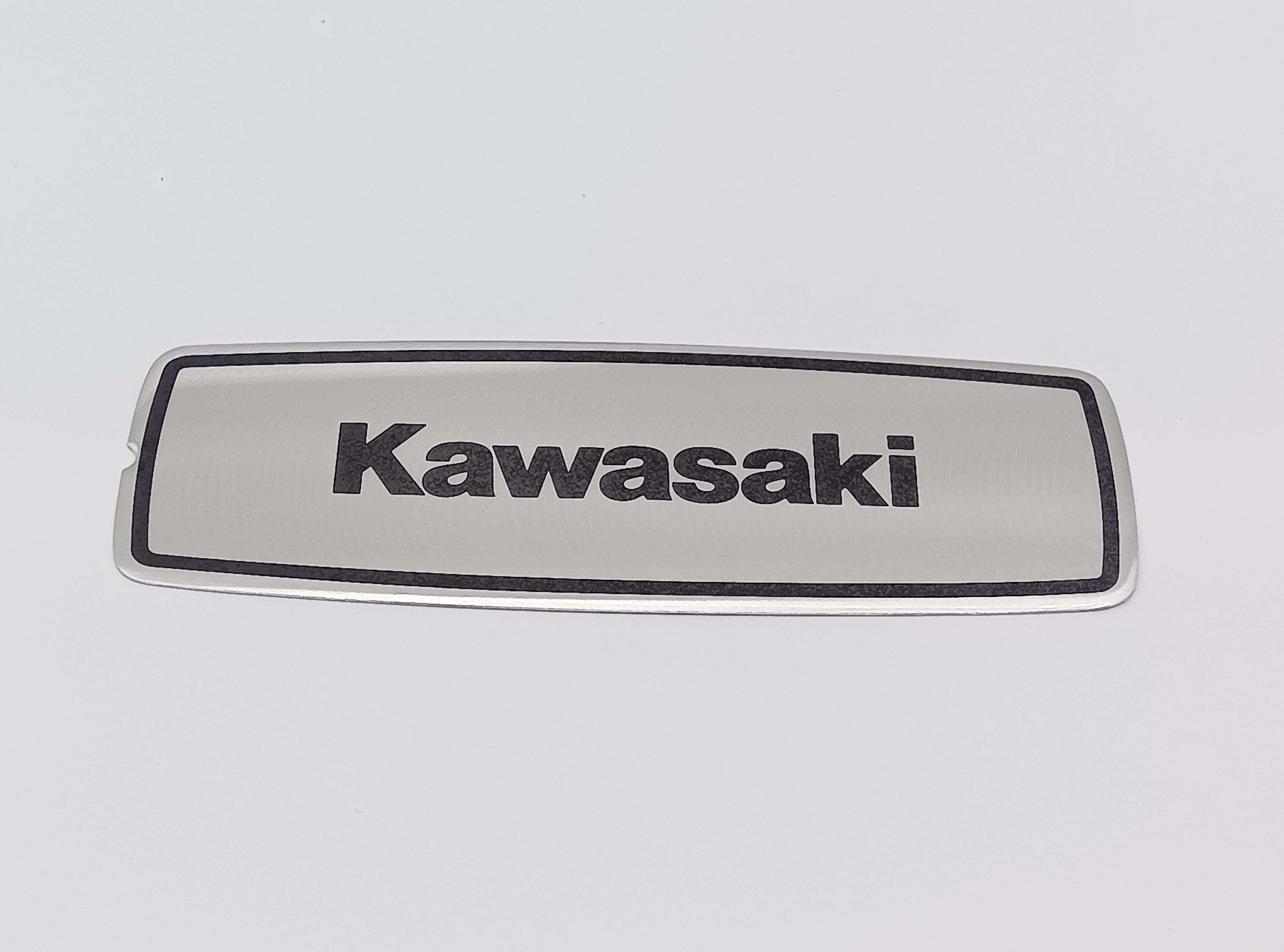 1982年 KH110 GTO CARBURETOR COVER EMBLEM "Kawasaki"